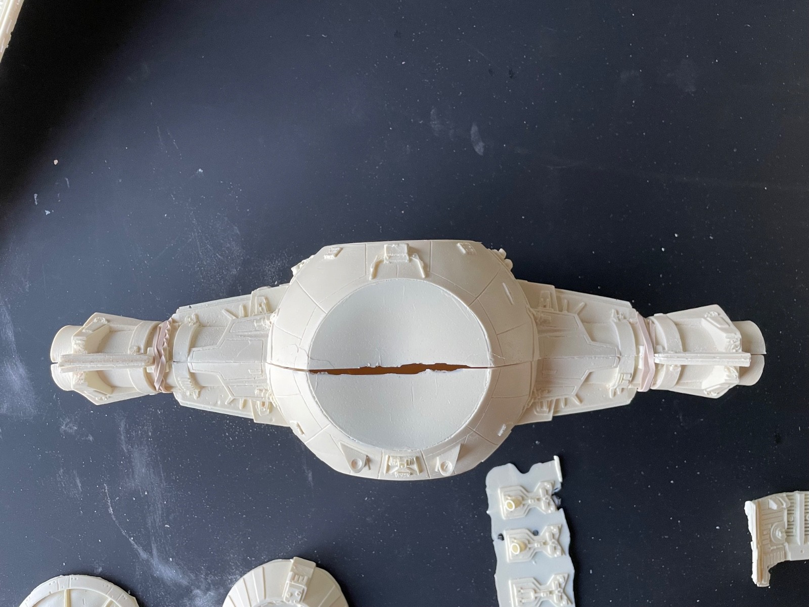 Studio Scale Tie Interceptor Resin Casted Model Kit (1/24