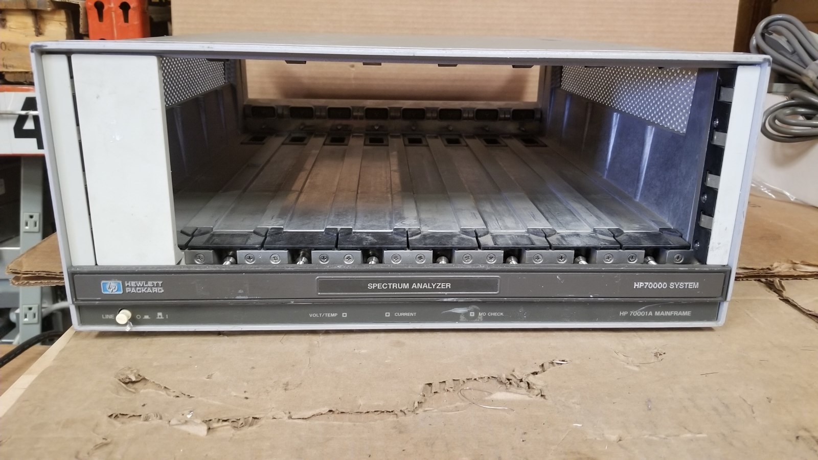 HP 70001A Mainframe Tested Good #3