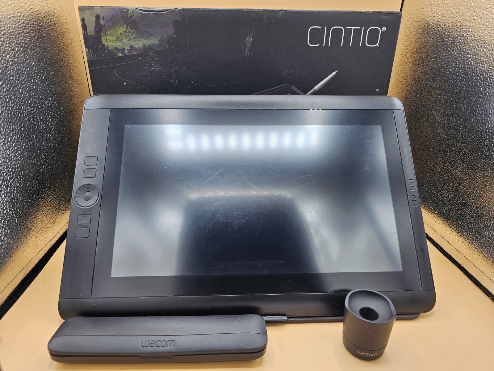 Wacom Cintiq 13hd Creative Pen Display Screen Tablet - CORD NOT INCLUDED