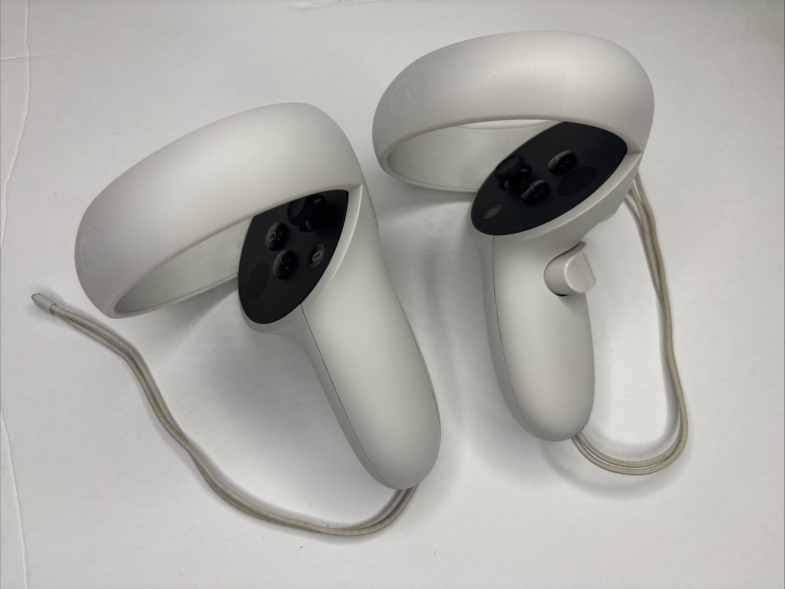Meta Oculus Quest 2 VR LEFT AND RIGHT Controllers Only - Free Shipping