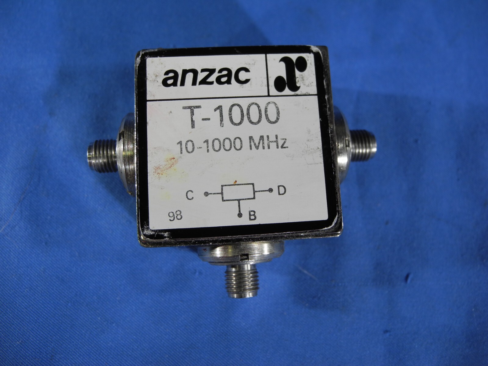 Anzac T-1000 MHz, 25 dB, 50 Ohm, SMA (F-F-F), 2-Way Power Divider. (Free Ship!)