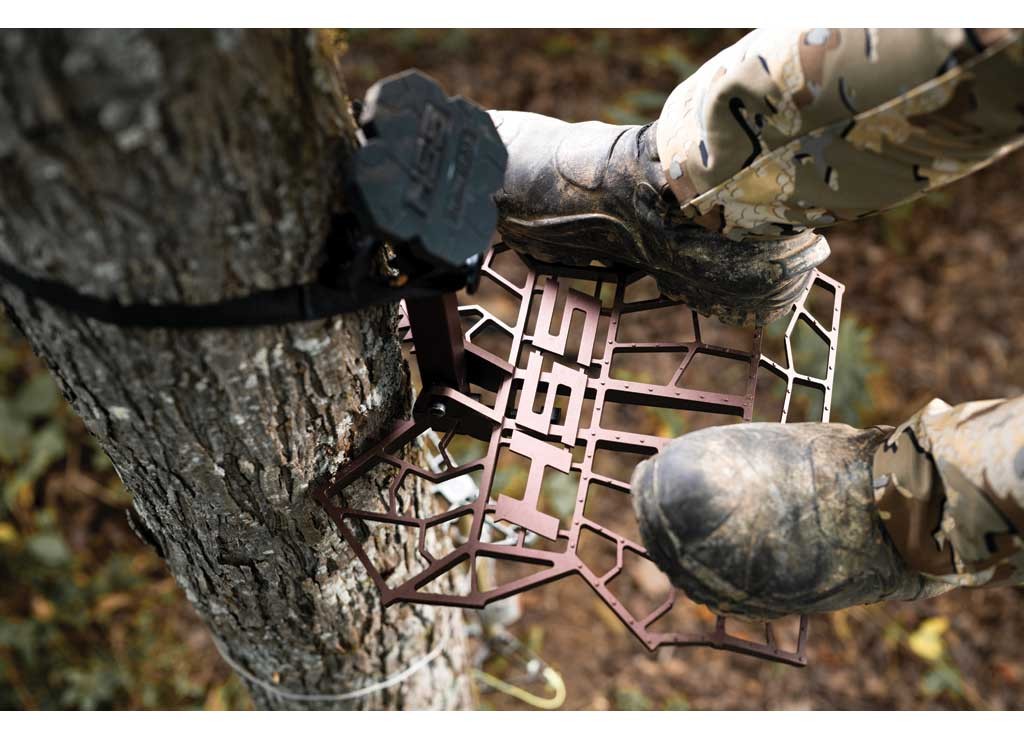 HSS LEGEND Tree Saddle Platform Harness Rated 300 lbs Durable