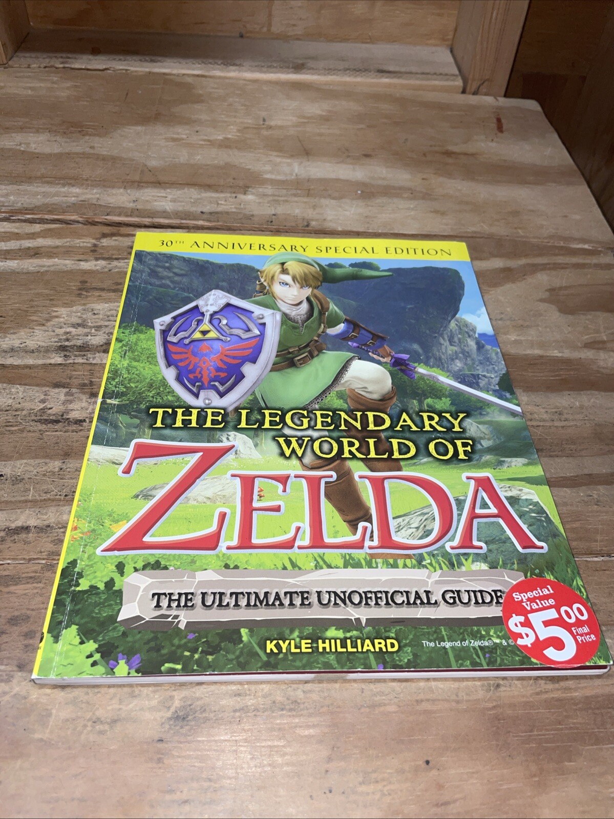 The Legendary World of Zelda The Ultimate Unofficial Guide by Kyle Hilliard 2016