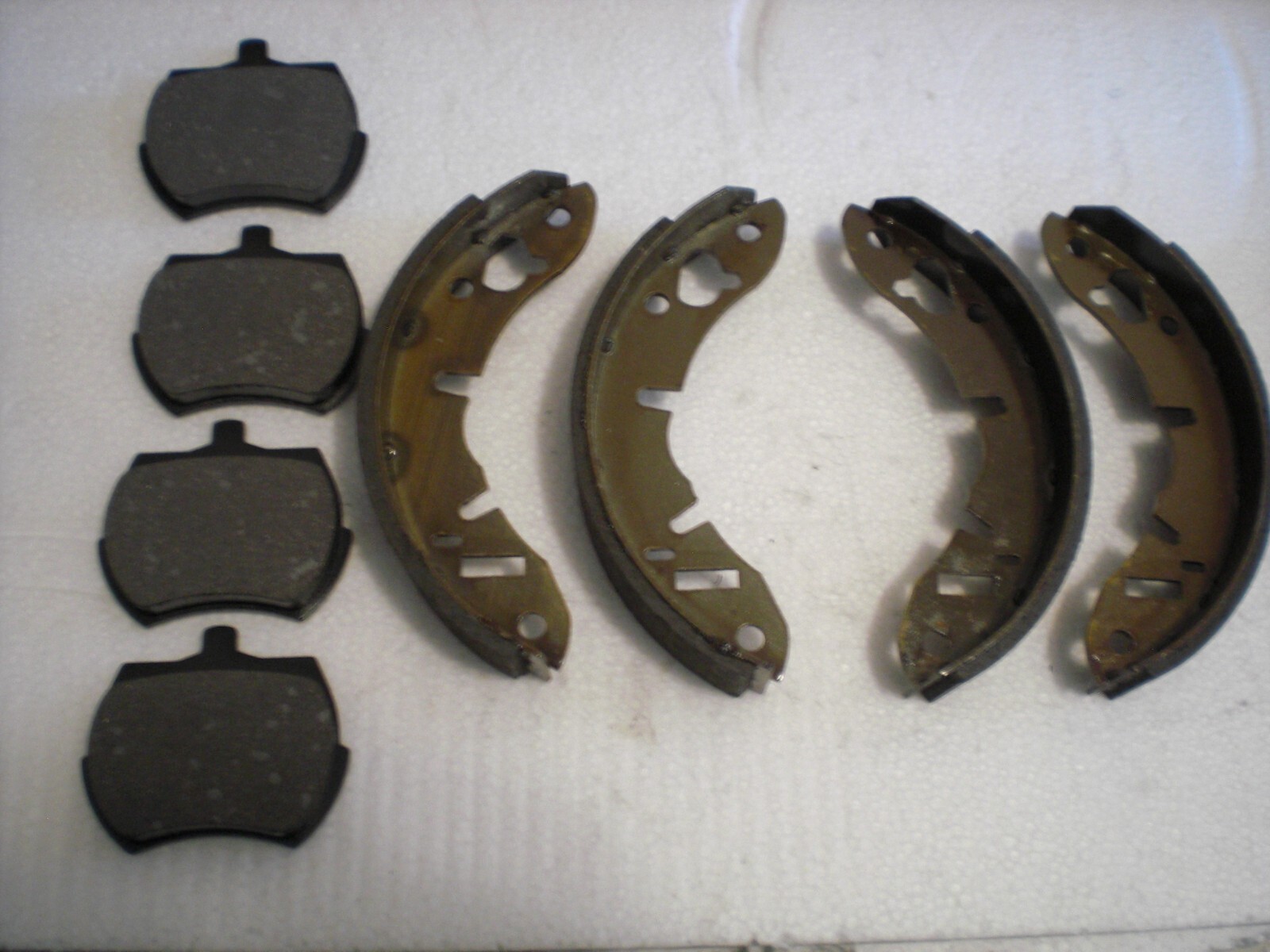 NEW BRAKE SHOES & BRAKE PADS MG MIDGET , AUSTIN HEALEY SPRITE 1963 - 1979