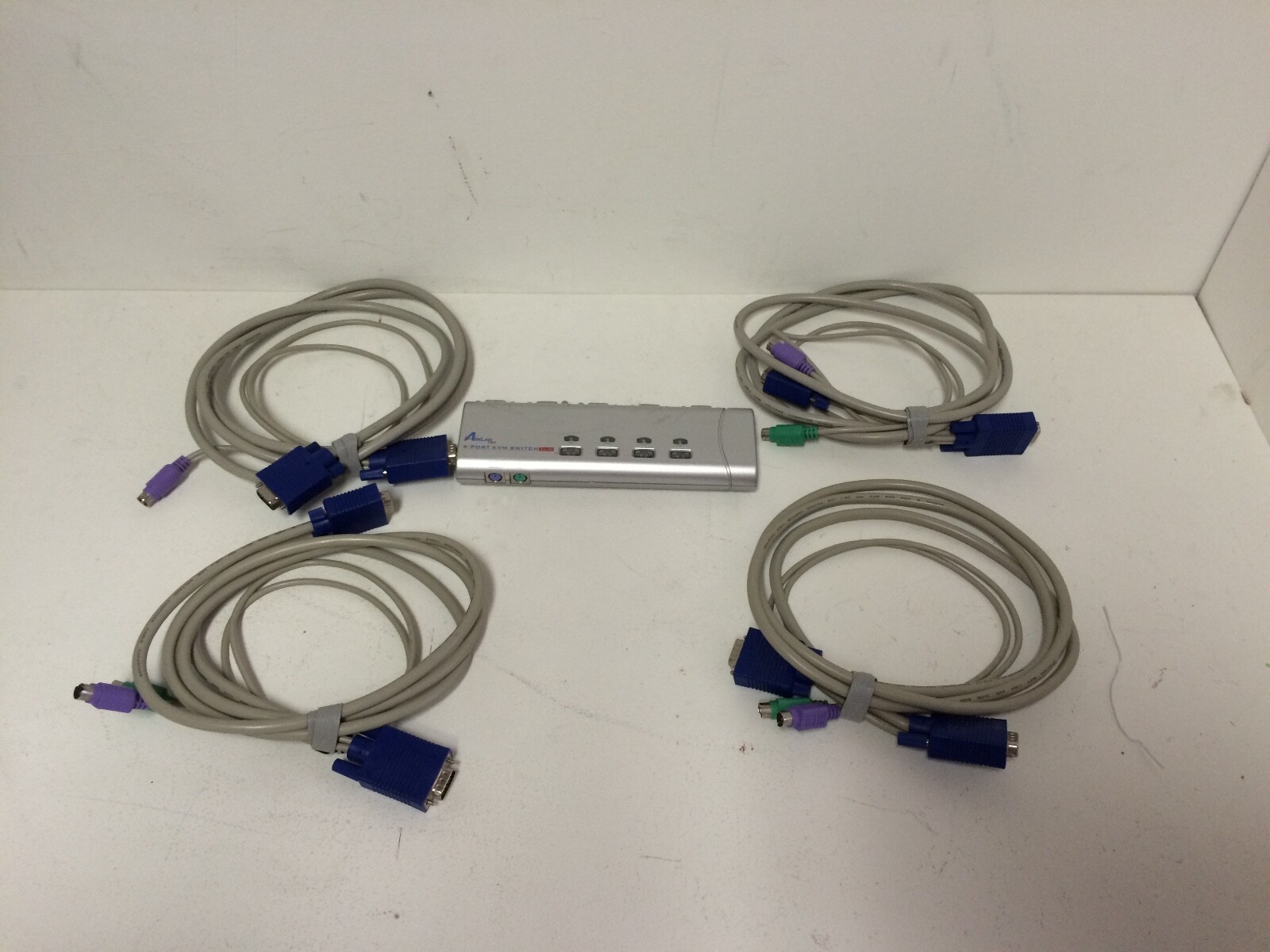 Airlink101 AKVM-4 KVM Switch 4 Port w/ Cables