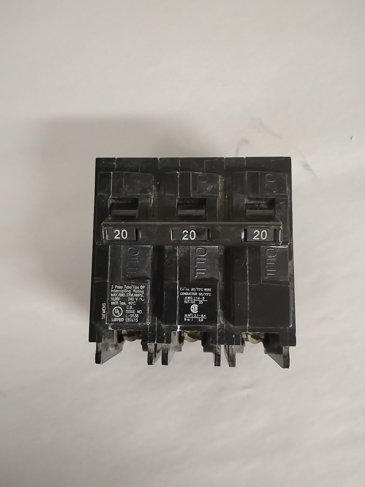 SIEMENS QP320 CIRCUIT BREAKER 20A 3 POLE 240VAC. Preowned