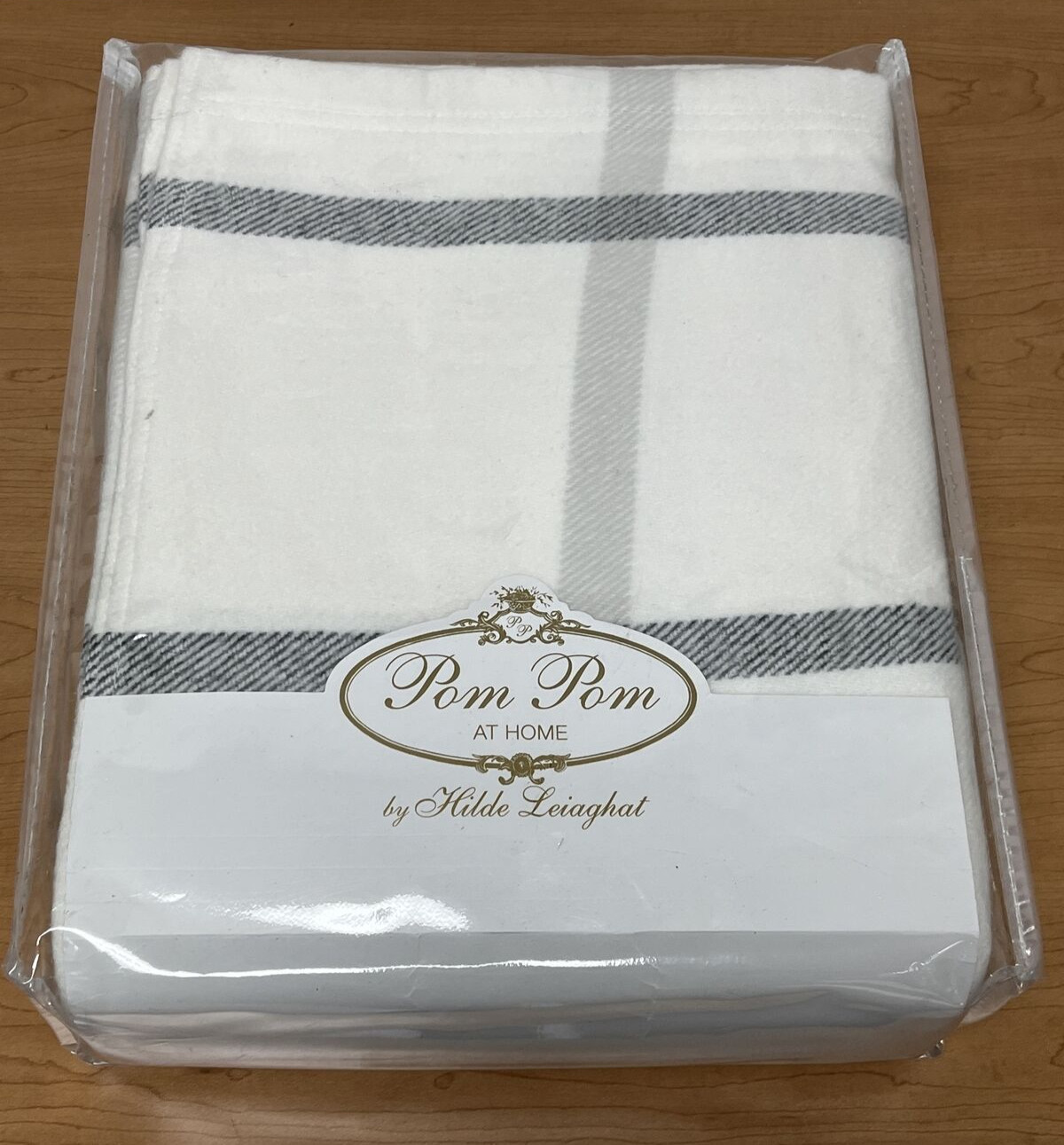 Pom Pom AT HOME by Hilde Leiaghat 100% Cotton BLANKET QUEEN 90"X90" WHITE/GREY