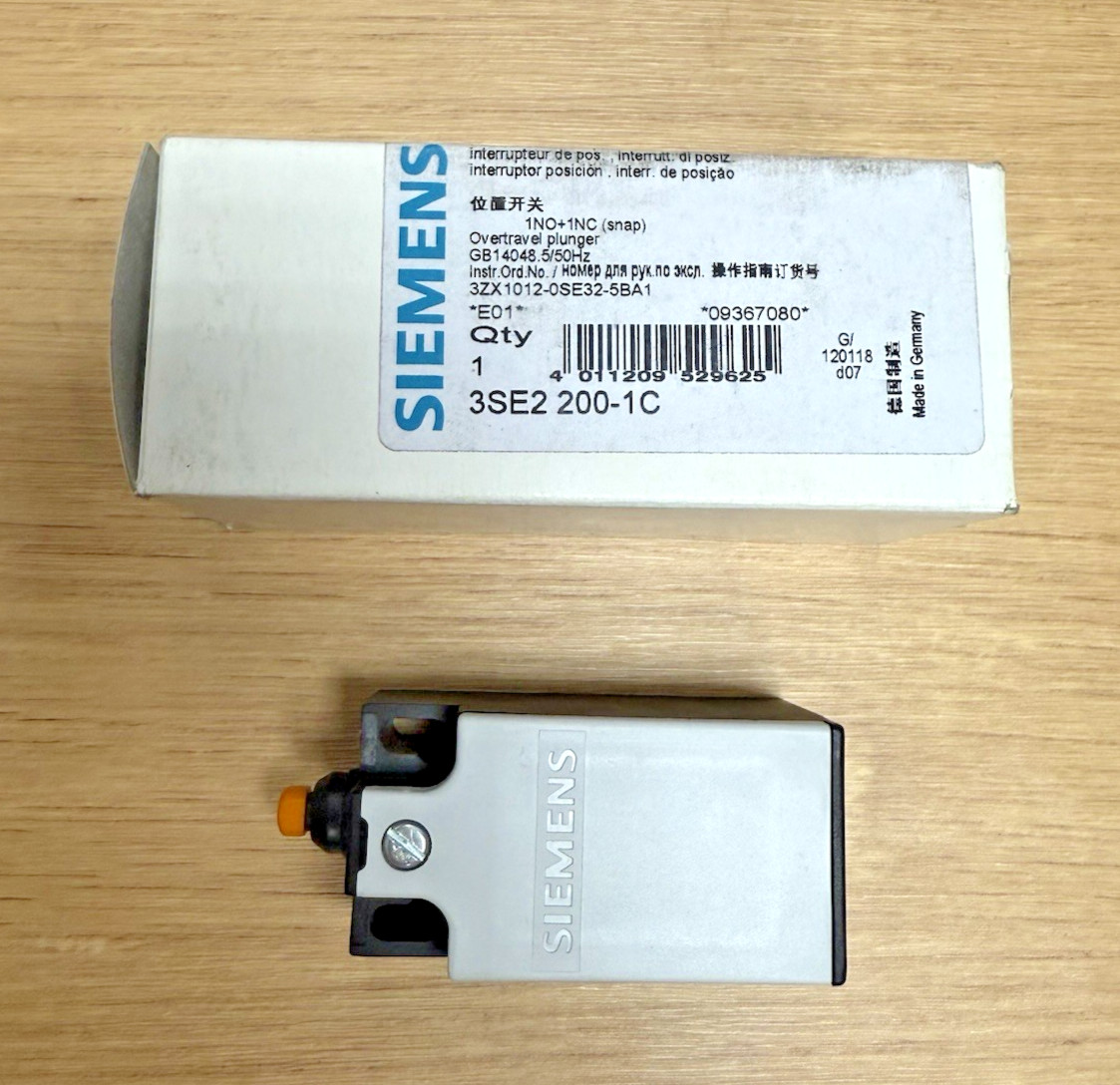SIEMENS 3SE2 200-1C POSITION SWITCH, OVERTRAVEL PLUNGER 1NO/1NC *NEW IN BOX*