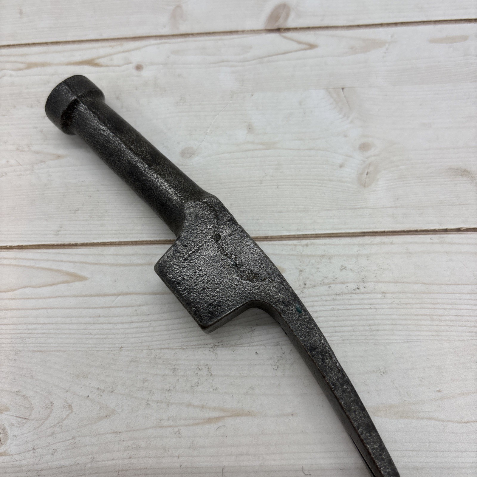 Vintage Upholstery Hammer Head 4 oz. W/ Tack Puller Hammer No Handle