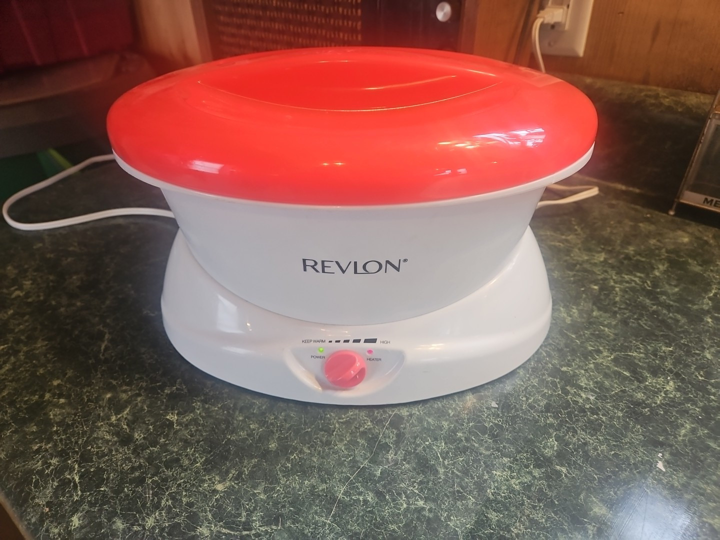 Revlon Moisturestay Quick Heat Paraffin Bath - RVSP3501