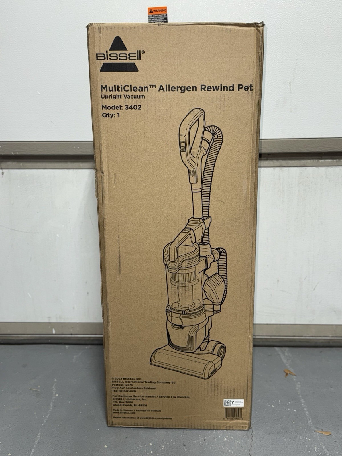 Bissell MultiClean HEPA Allergen Lift-Off Pet Lightweight Swivel Upright Vacuum