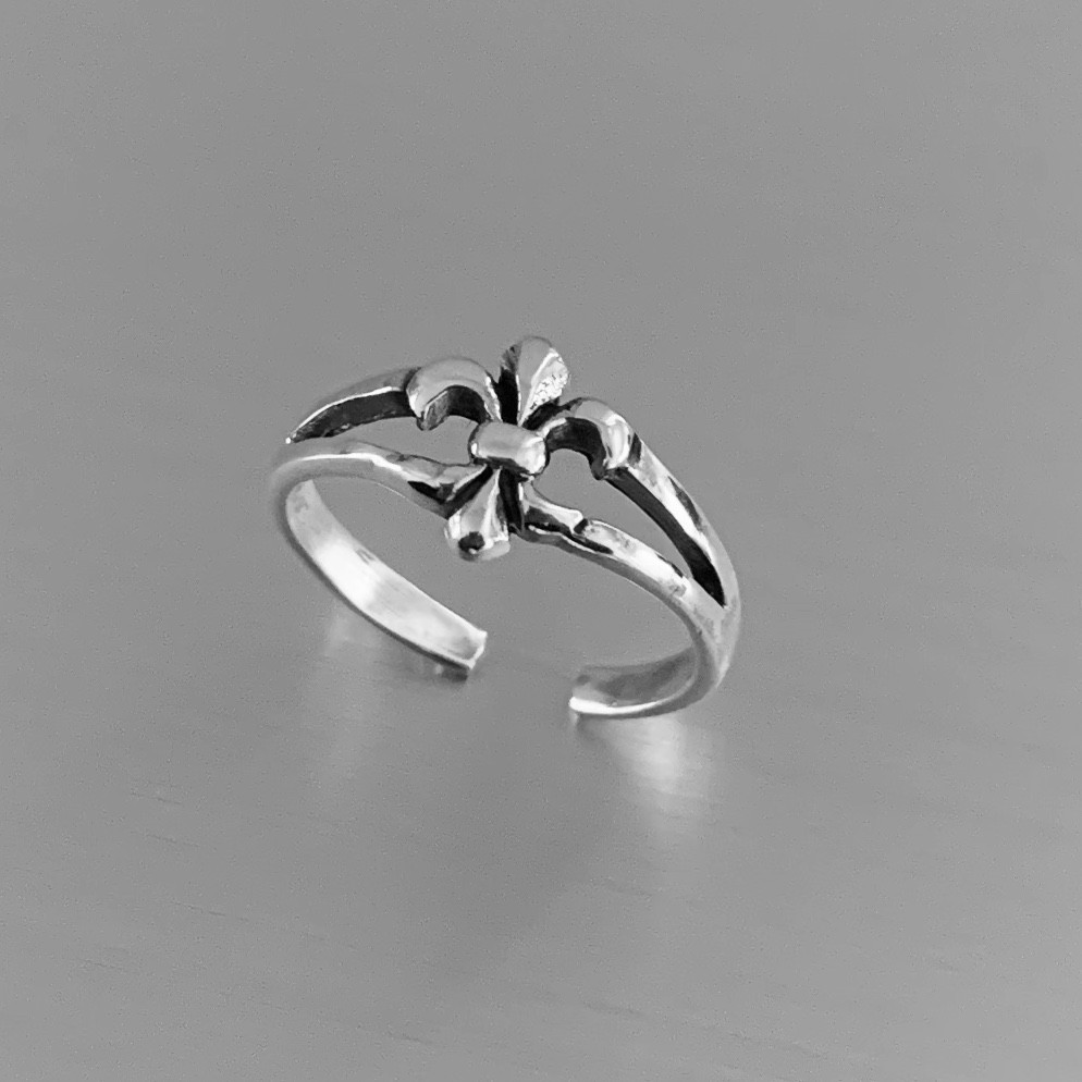Sterling Silver Fleur De Lis Toe Ring, Silver Rings, Flower Ring, Saints Ring