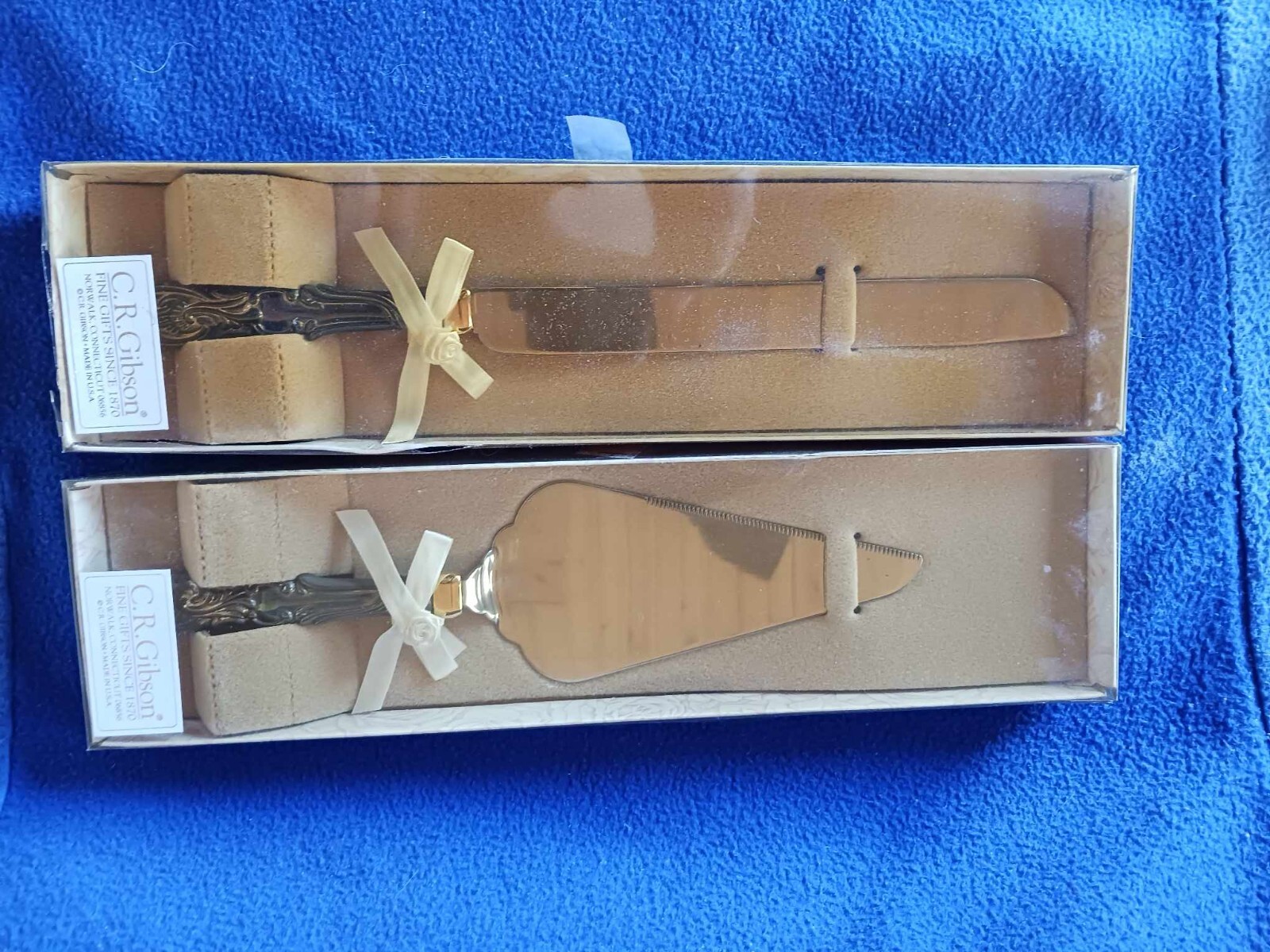 C Gibson wedding cake knife and cake serverR