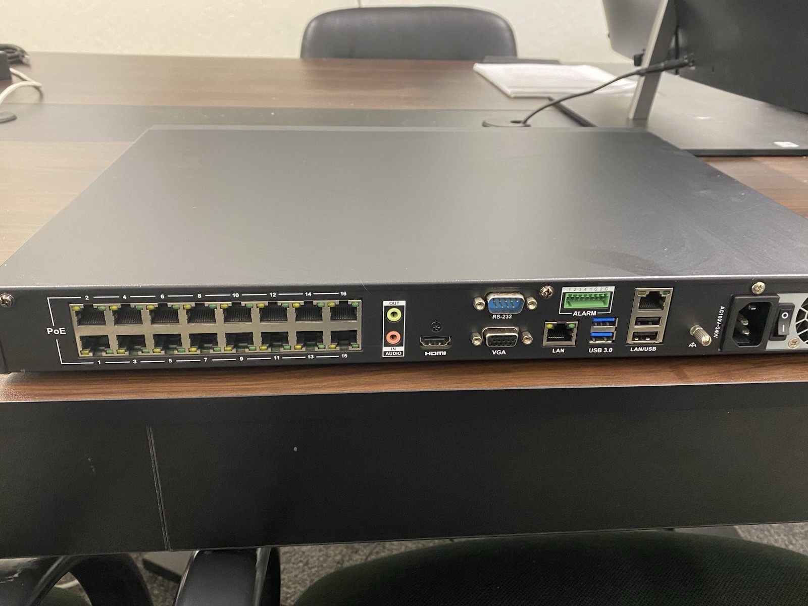 3XLOGIC V250-16-BASE Embedded POE Server 16ch