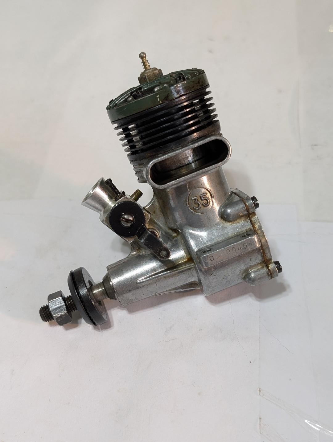 K & B GREEN HEAD 35 RADIO CONTROL ENGINE, GOOD COMPRESSION AND CONDITION
