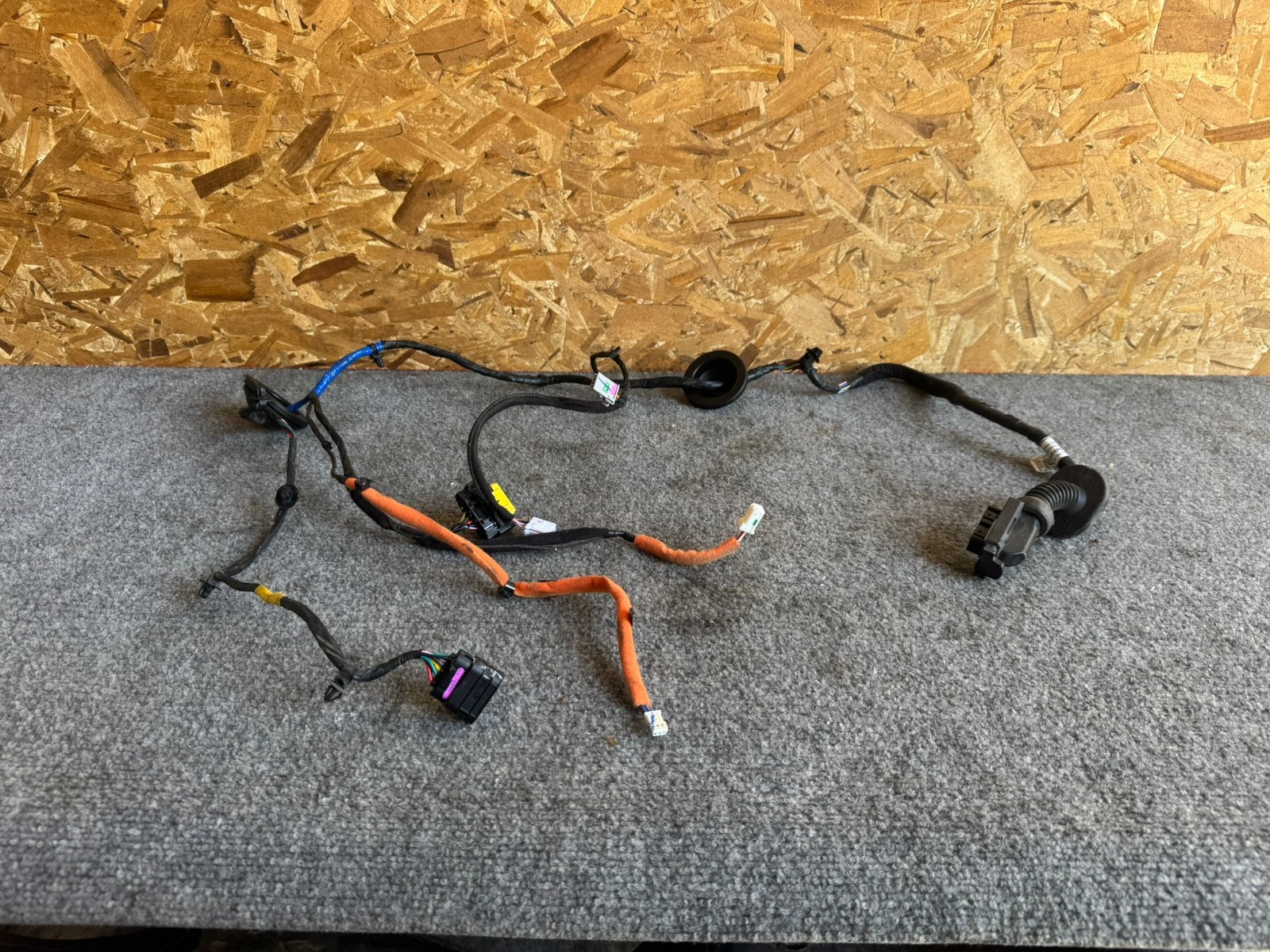 KIA TELLURIDE 20-22 DOOR WIRE HARNESS REAR RIGHT PASSENGER 91630-S90200 OEM