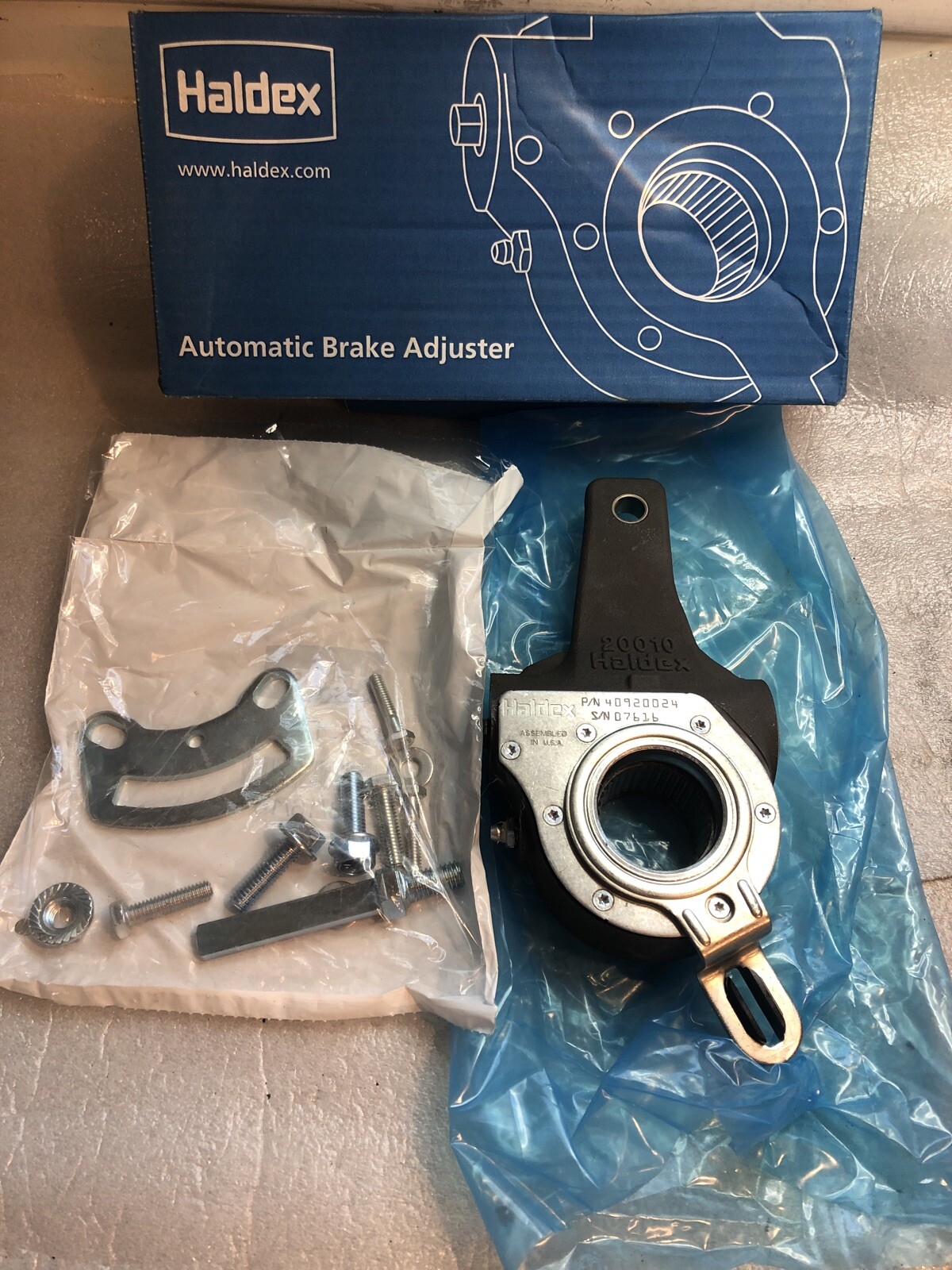 Haldex 40020213 S-ABA Slack Adjuster 1-5/8" 37 Spline 5-1/2” Span 20920024