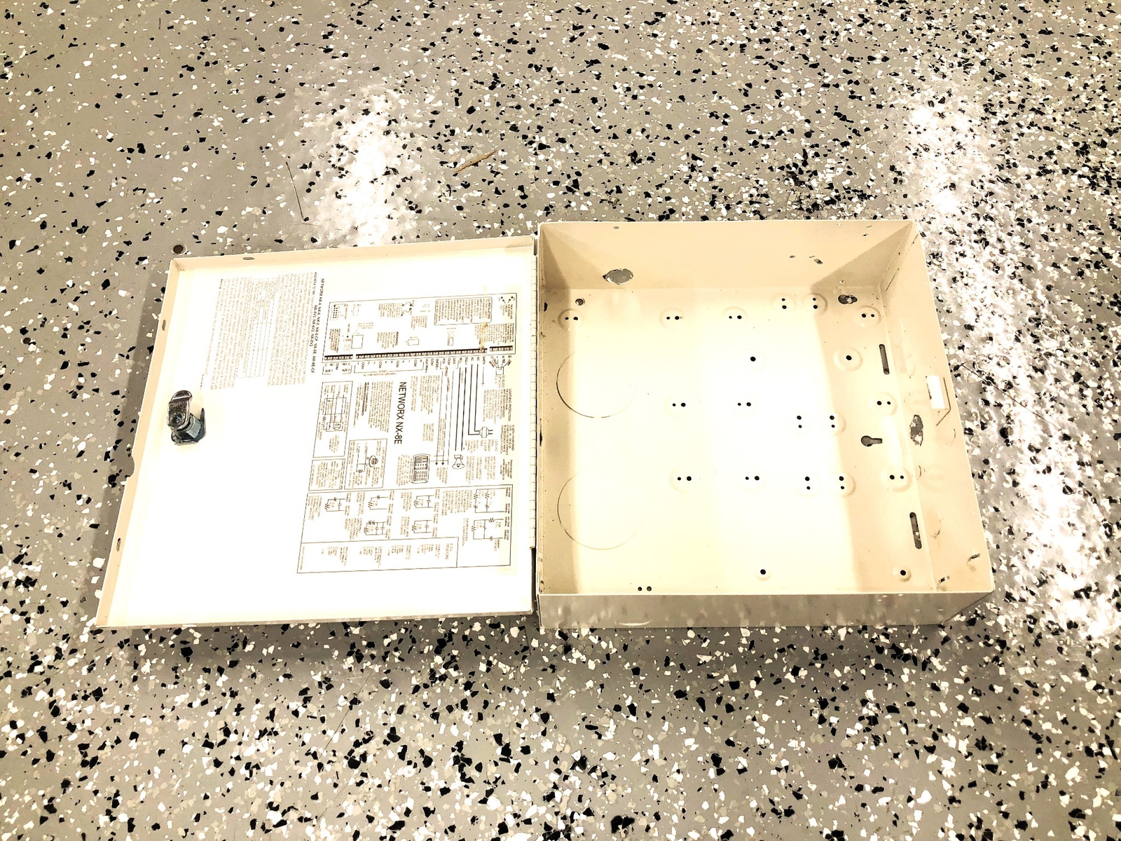 networX Security Alarm Cabinet ONLY NX-8E USED