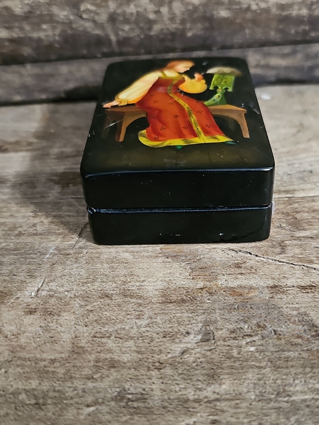 Lacquer Trinket Box ~ Girl Spinning Wool