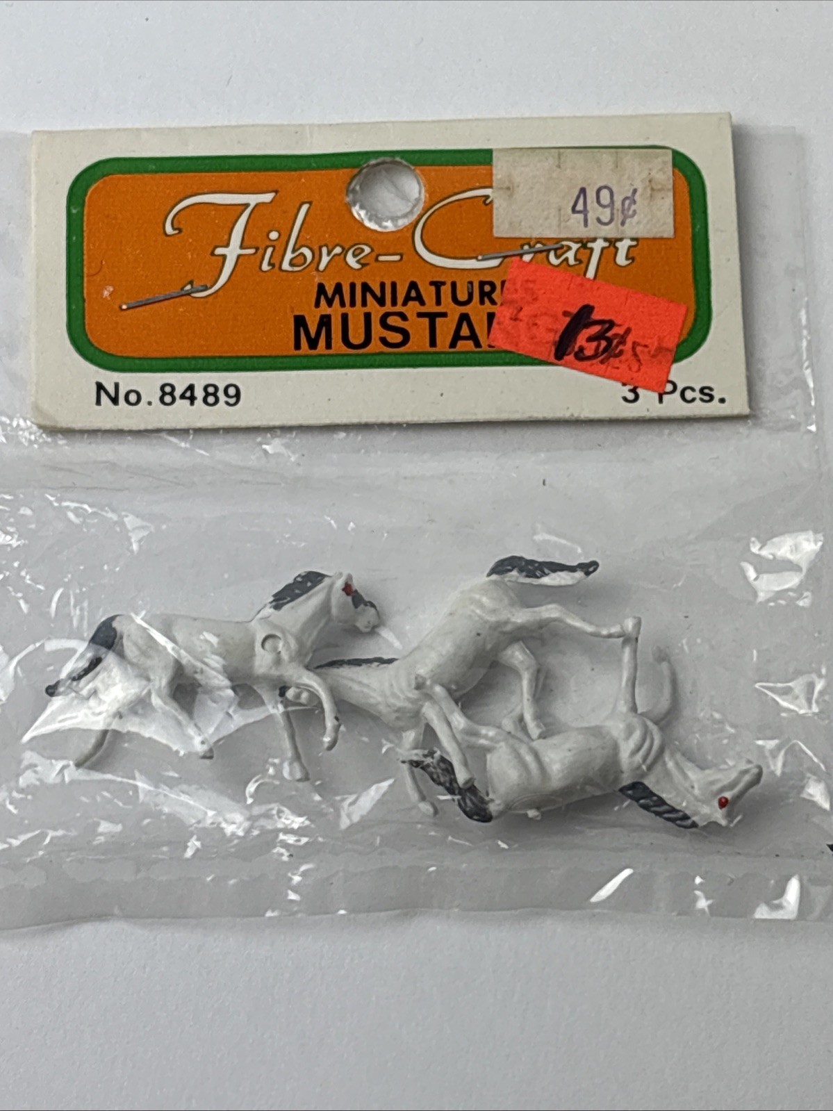 Vintage Miniature Fibre Craft Mustang Figurines # 8489 3 Pieces NIP