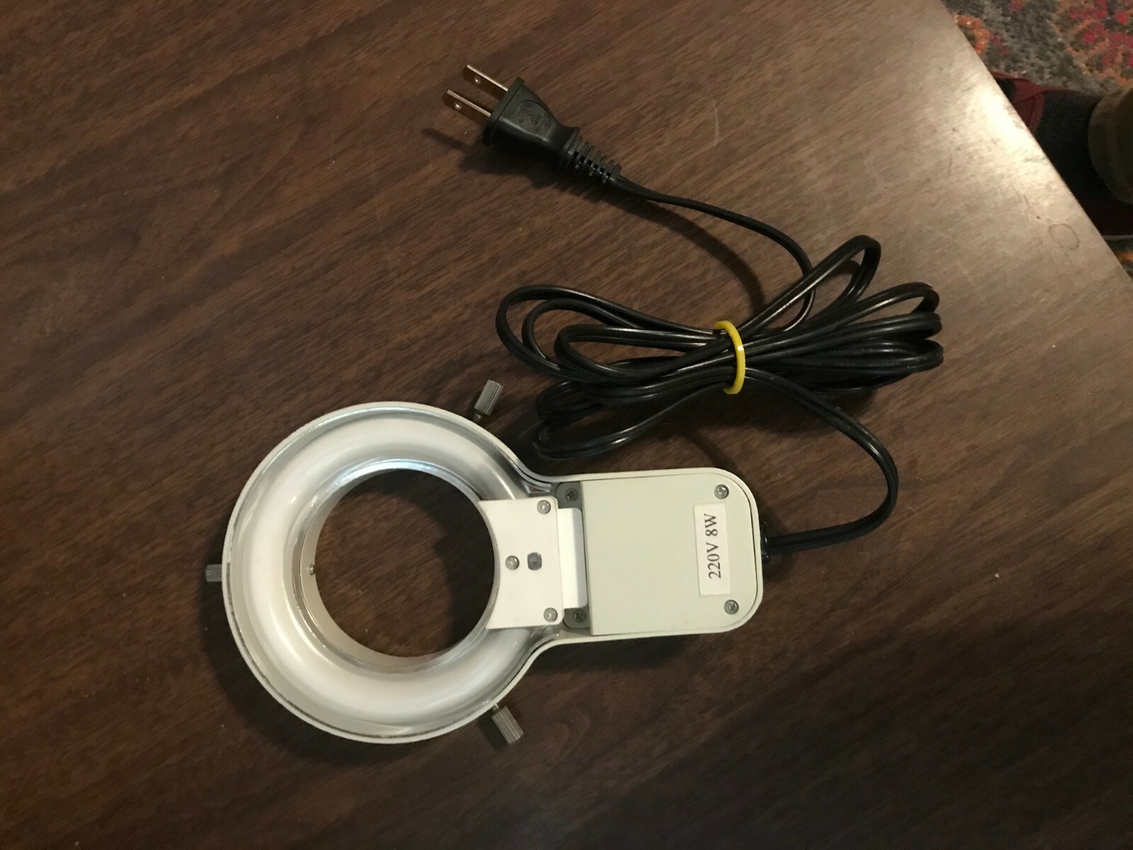 Microscope Fluorescent Light, Ring mountable up to 60mm 220V 8W