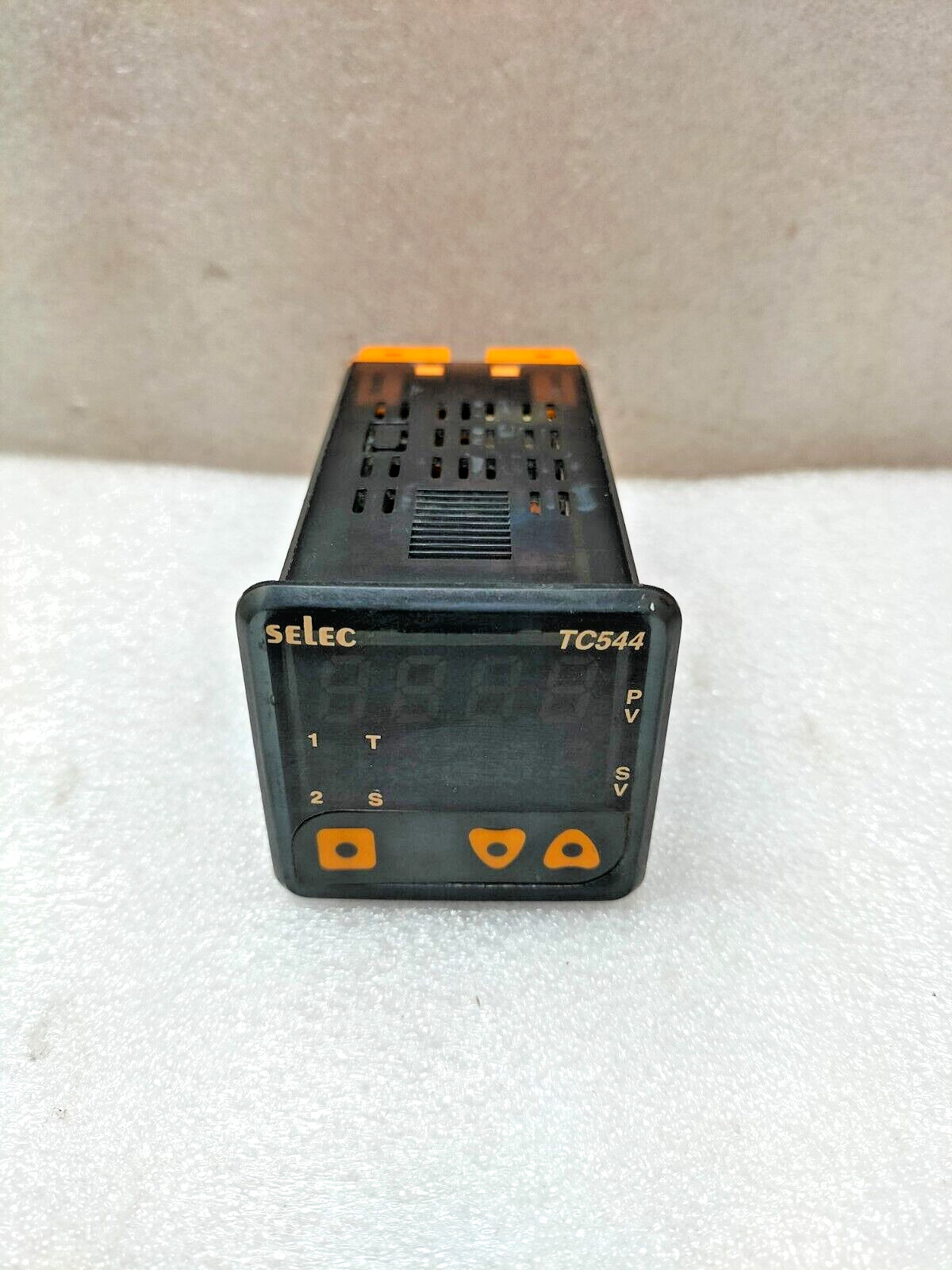 SELEC TC544A DIGITAL TEMPERATURE CONTROLLER