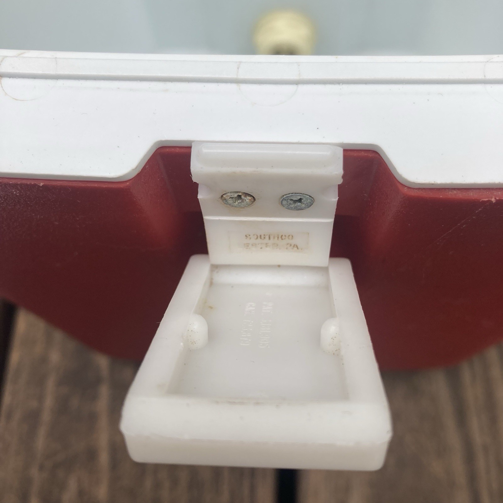 igloo 1 Gallon Red Square Beverage Cooler Red Logo Button Spigot vtg collectable