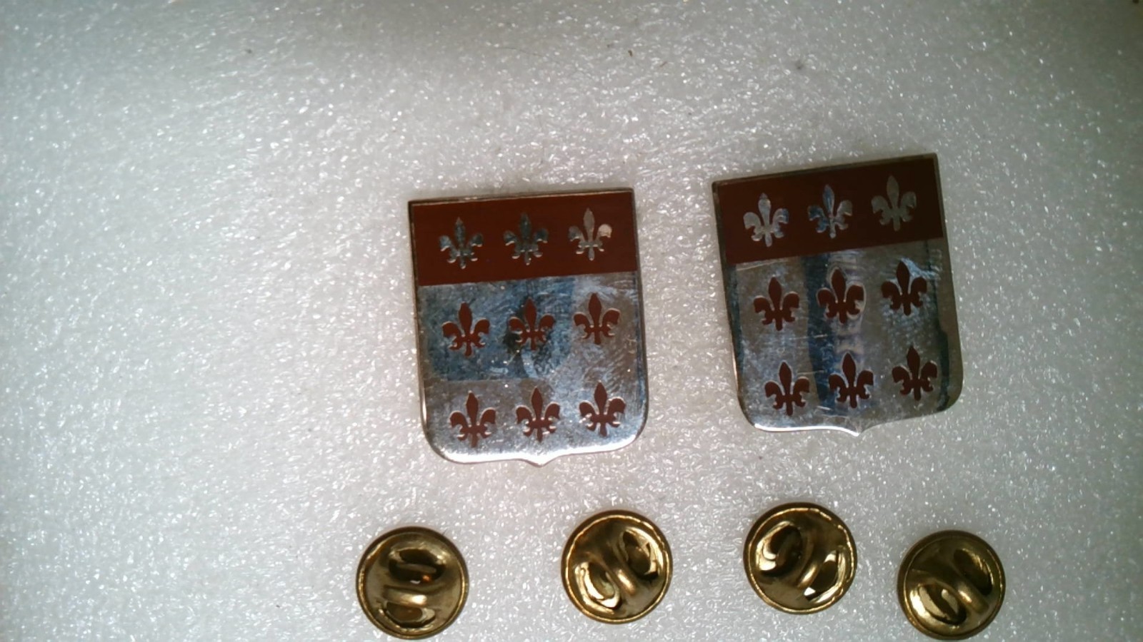 MILITARY INSIGNIA CREST SET OF 2 US ARMY 307TH MEDICAL SUPPORT BATTALION
