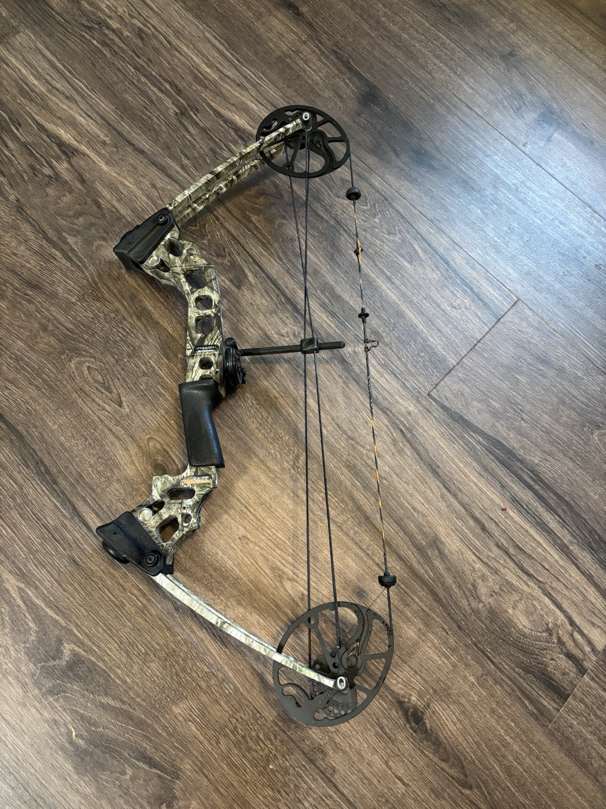 Mission Craze Youth Compound Bow, Camouflage, 15-70 lb, 19-30" DL, 28"