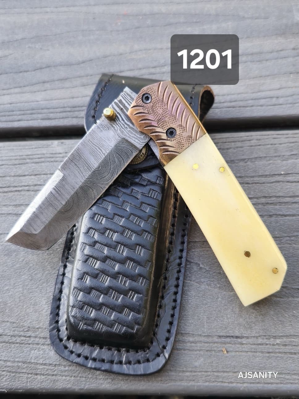 Damascus handmade Camping Folding Pocket knife Camping Hunting Knife with Pouch