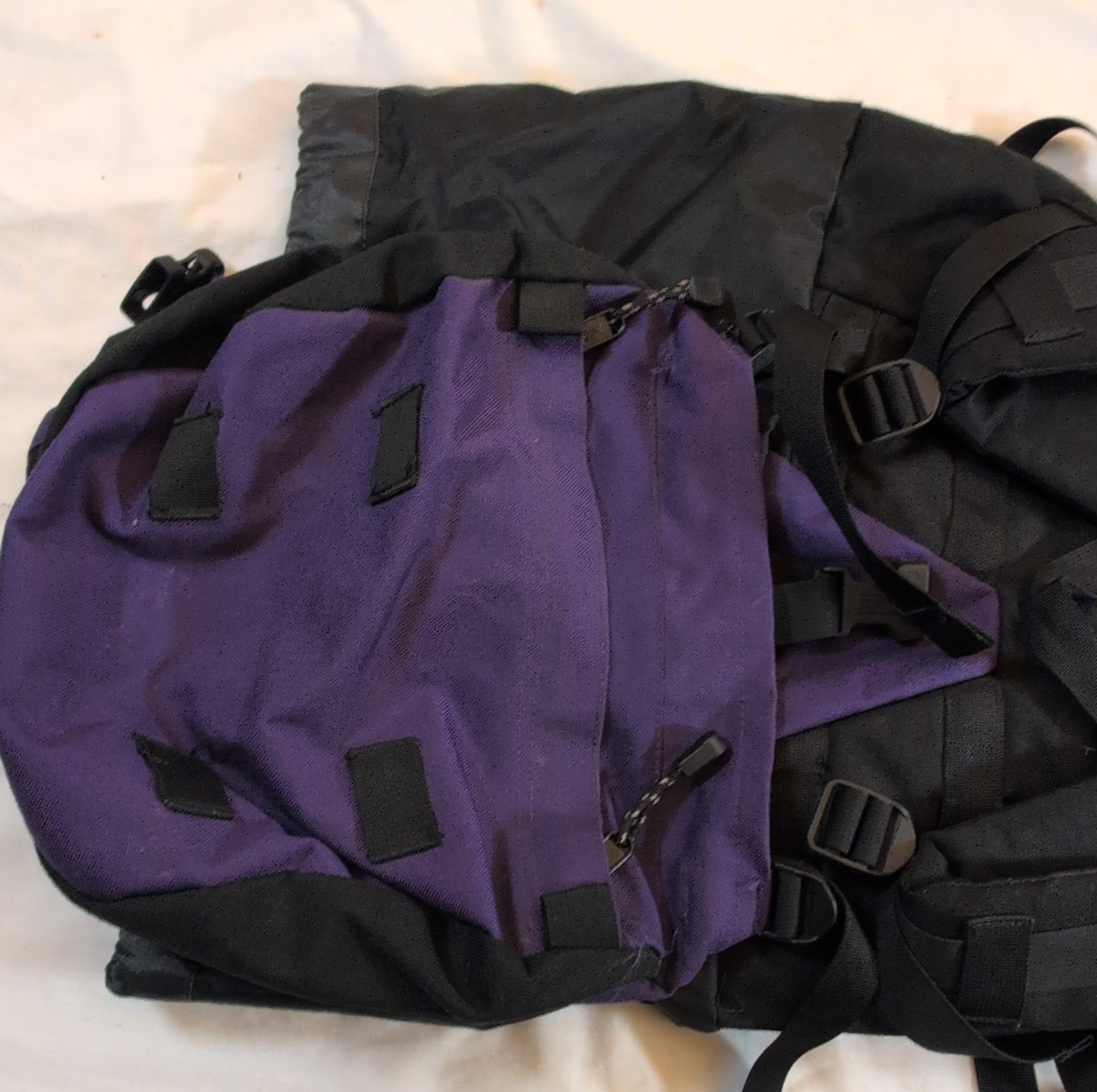 Vintage Lowe Alpine Arete 55 + 10 Internal Frame Backpack