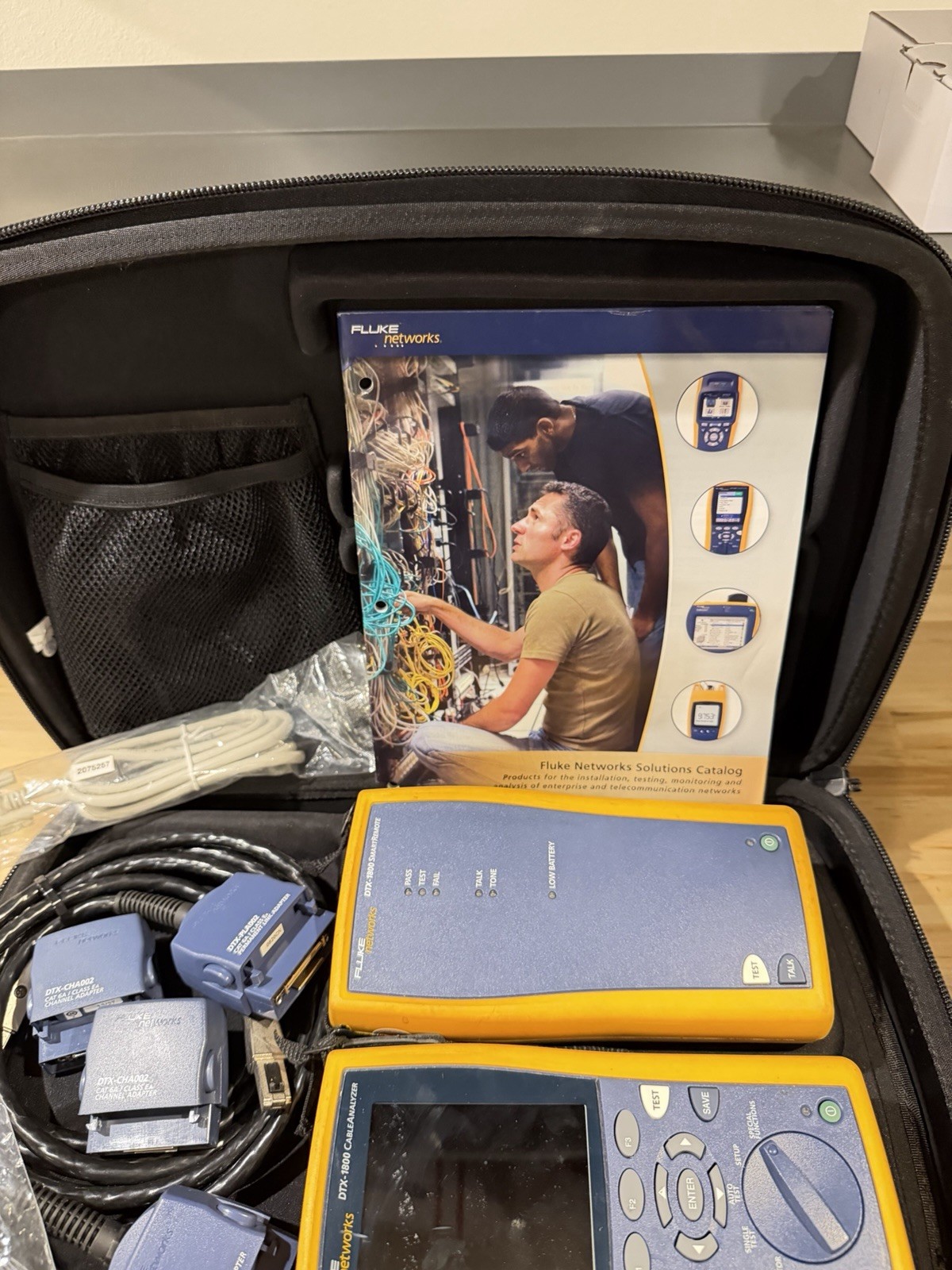 FLUKE NETWORKS DTX-1800 DTX CABLE ANALYZER KIT & PLA002 (TESTED) -FREE SHIPPING