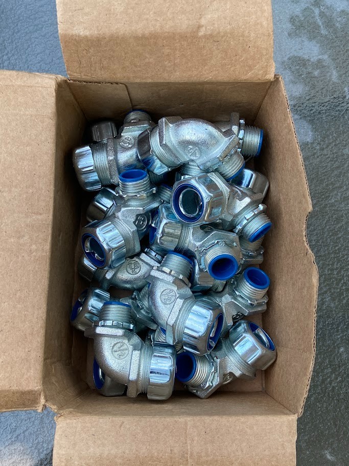 NIB (18) T&B 5352TB 1/2" Liquiid-Tight Flexible Conduit Connectors 90 Degree
