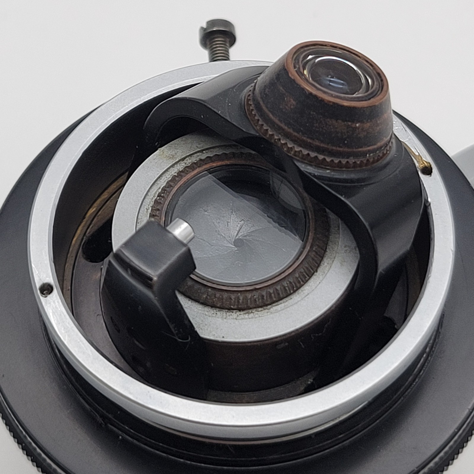 Leitz Microscope Berek Swing Out Condenser