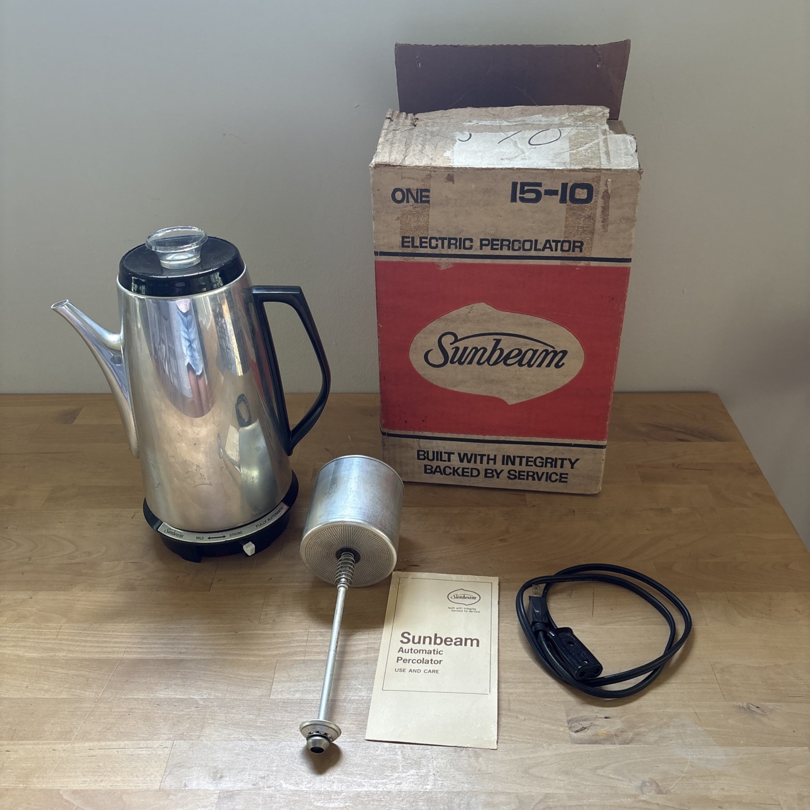 Vintage Sunbeam Model AP-CC Electric Coffee Percolator w/ Instructions & Box