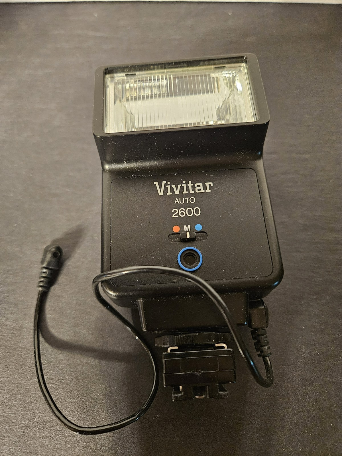 Vivitar Auto 2600 Auto Electronic Flash For Camera Locking Mounting Foot