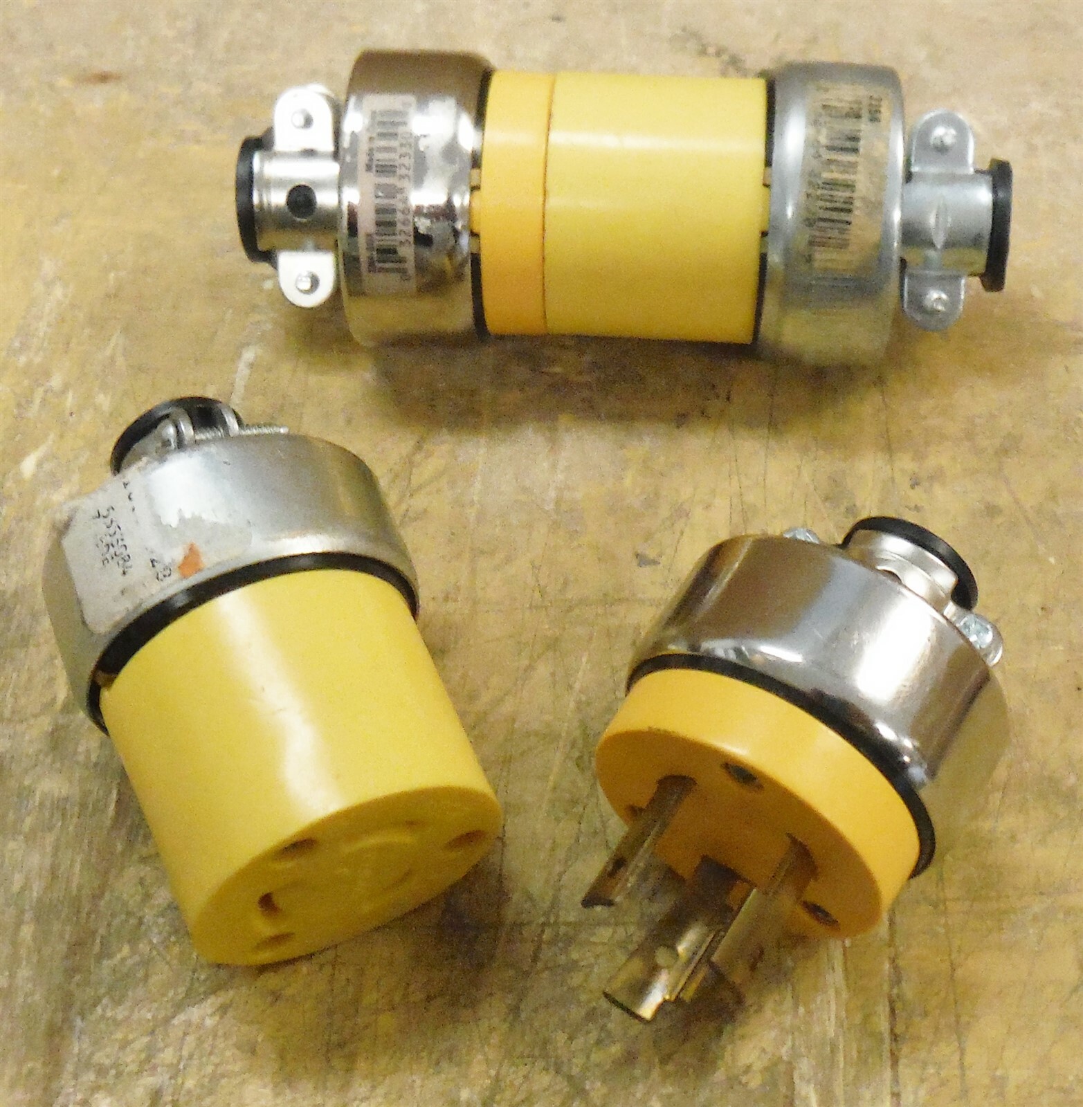 Eagle / Cooper Twist Lock Cord Head Set 20 Amp 250VAC L620R L620P FREE SHIP fc5b