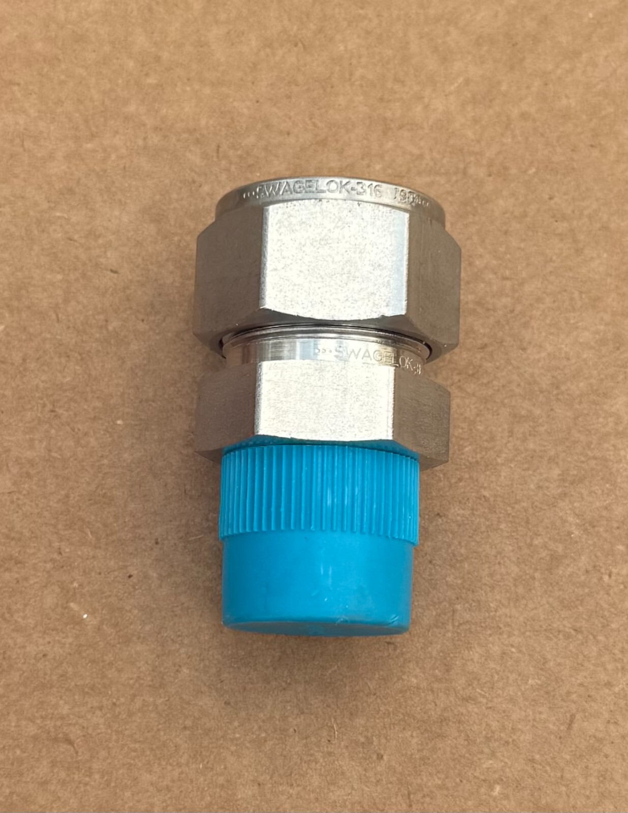 Swagelok  3/4" X 1/2" Stainless Steel Tube Fitting SS-1210-1-8   New