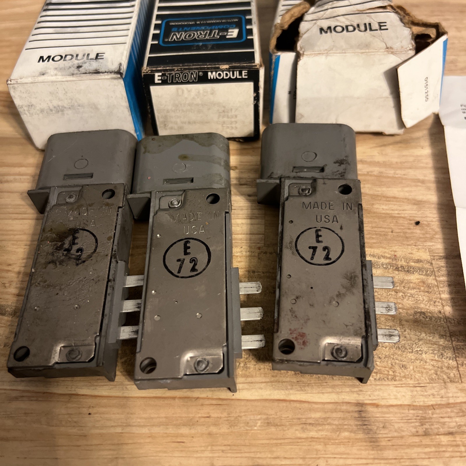 Ford tfi E-Tron Heavy Duty Control Module DY384  - For Fords