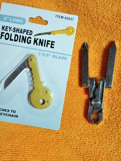 Swiss +Tech Micro-Tech SS 6 in 1 Multi Tool PLUS Harbor Key-Shaped Folding Knife