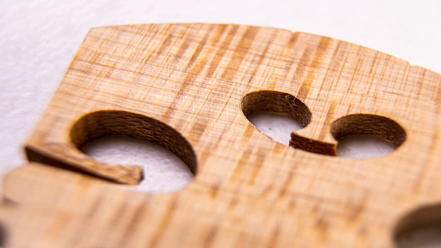 Violin Bridge 4/4: Finer Grade Solid Maple Violin Bridge, Pre-Cut & Pre-Fitted t