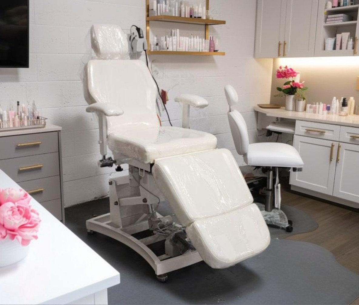 Comfort Soul LUXE ELITE Spa Treatment Chair – BRAND NEW IN BOX