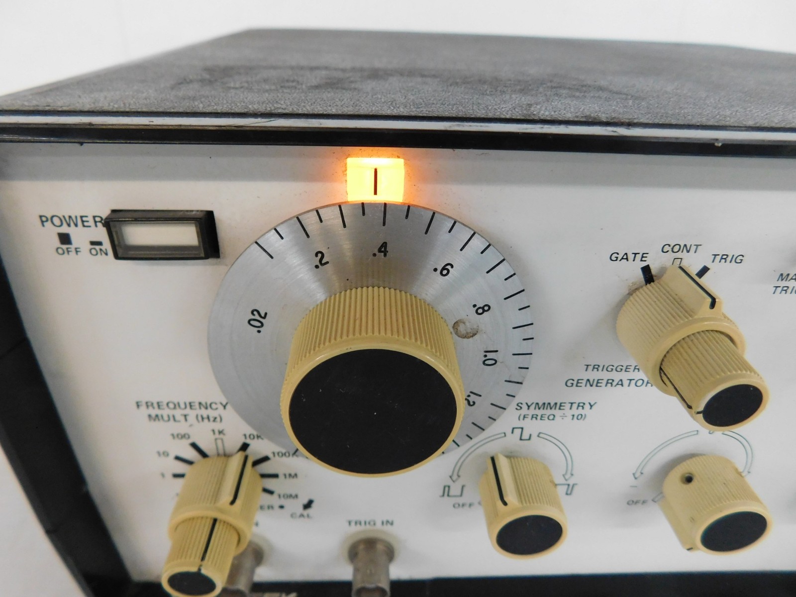 WAVETEK MODEL 143 20MHZ FUNCTION GENERATOR (MPT7)