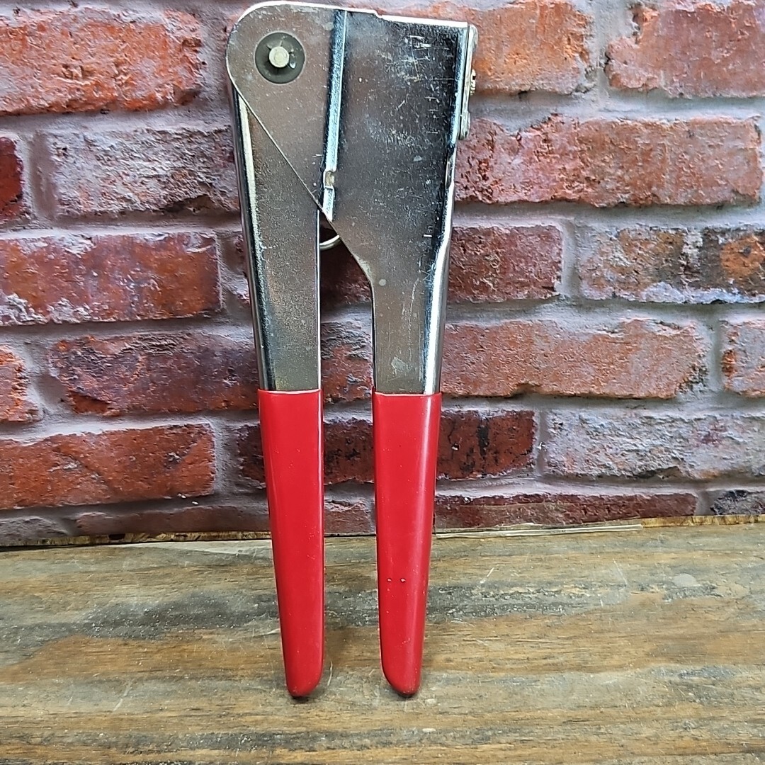 Vintage VSI Riveter Rivet Tool 04299
