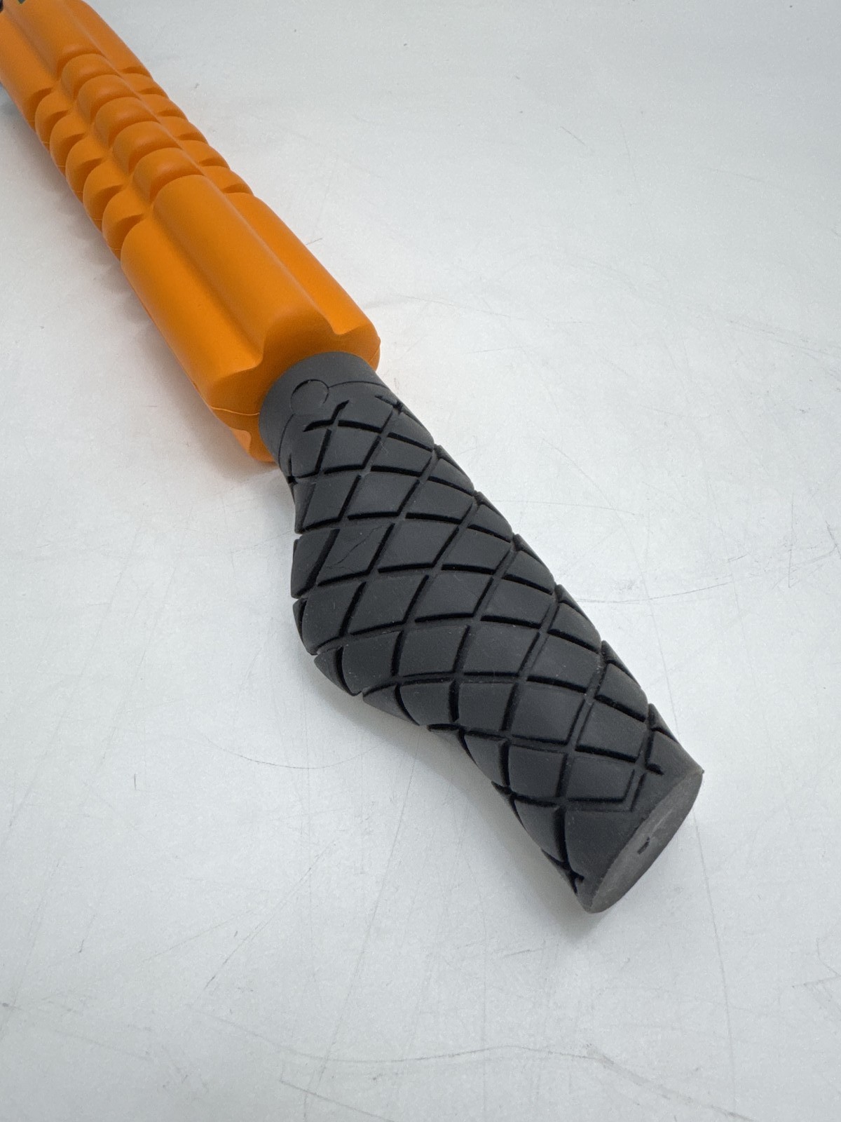 TRIGGERPOINT STK HANDHELD MASSAGE STICK POUS00012514 - ORANGE/BLACK