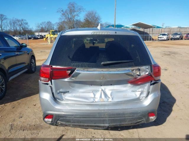 OUTLANDER 2017 Glove Box 4944629