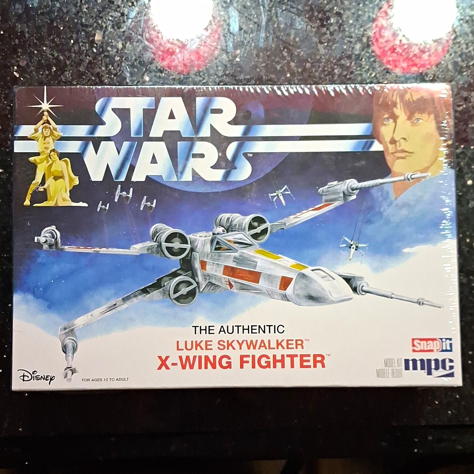 MPC Star Wars Luke Skywalker's X-Wing Fighter 1:43 Model Kit w/ Stand MPC948/12