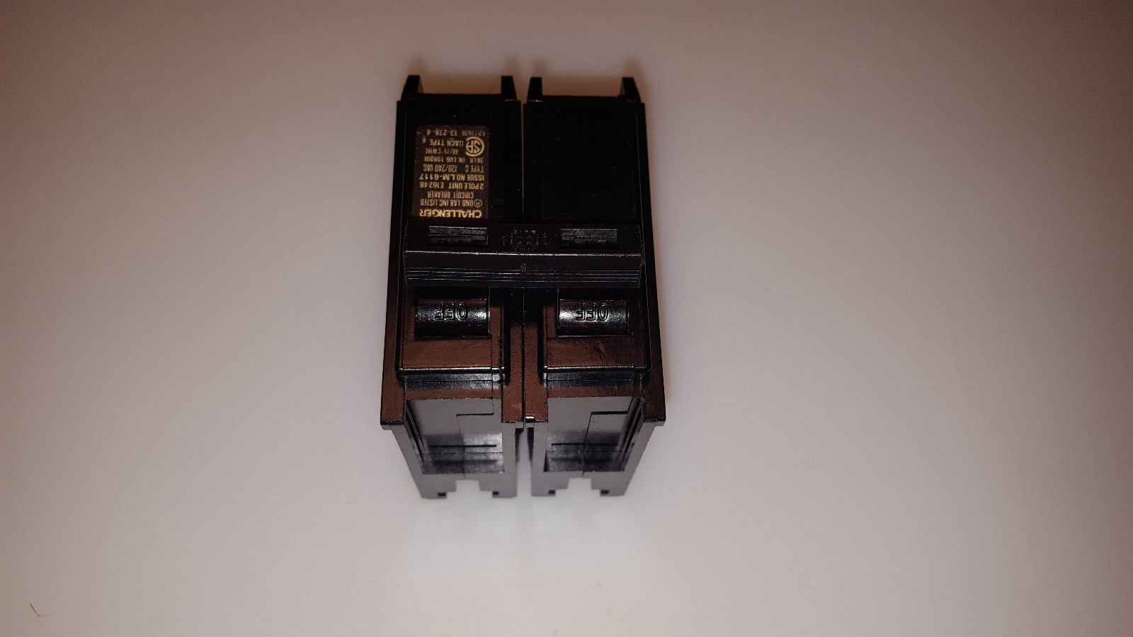 Challenger C220 2 Pole 20 Amp 240 Volt Circuit Breaker