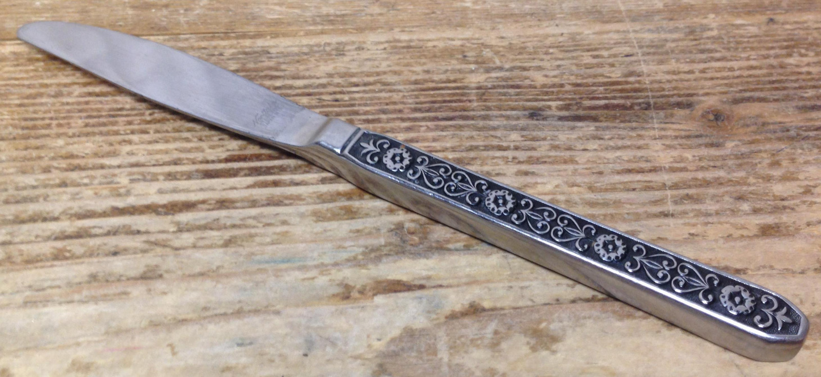 Noritake Esperanza Hope Stainless Japan Black Accent Modern Hollow Dinner Knife