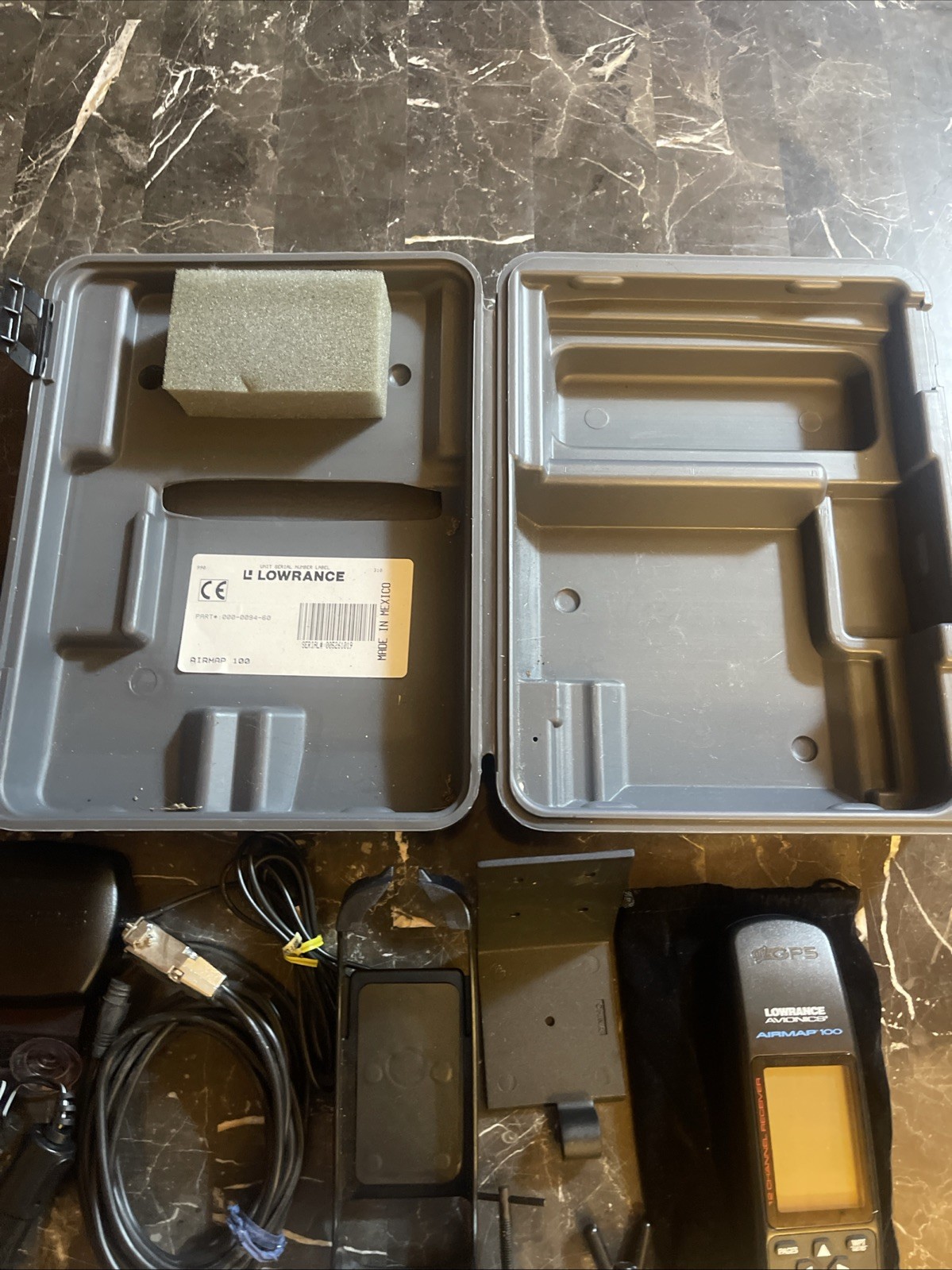 Lowrance Avionics AirMap 100 GPS System in Case